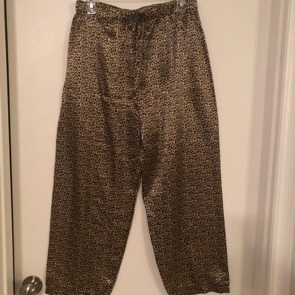 Dream Modes Animal Print pajamas, size Large - Picture 6 of 8